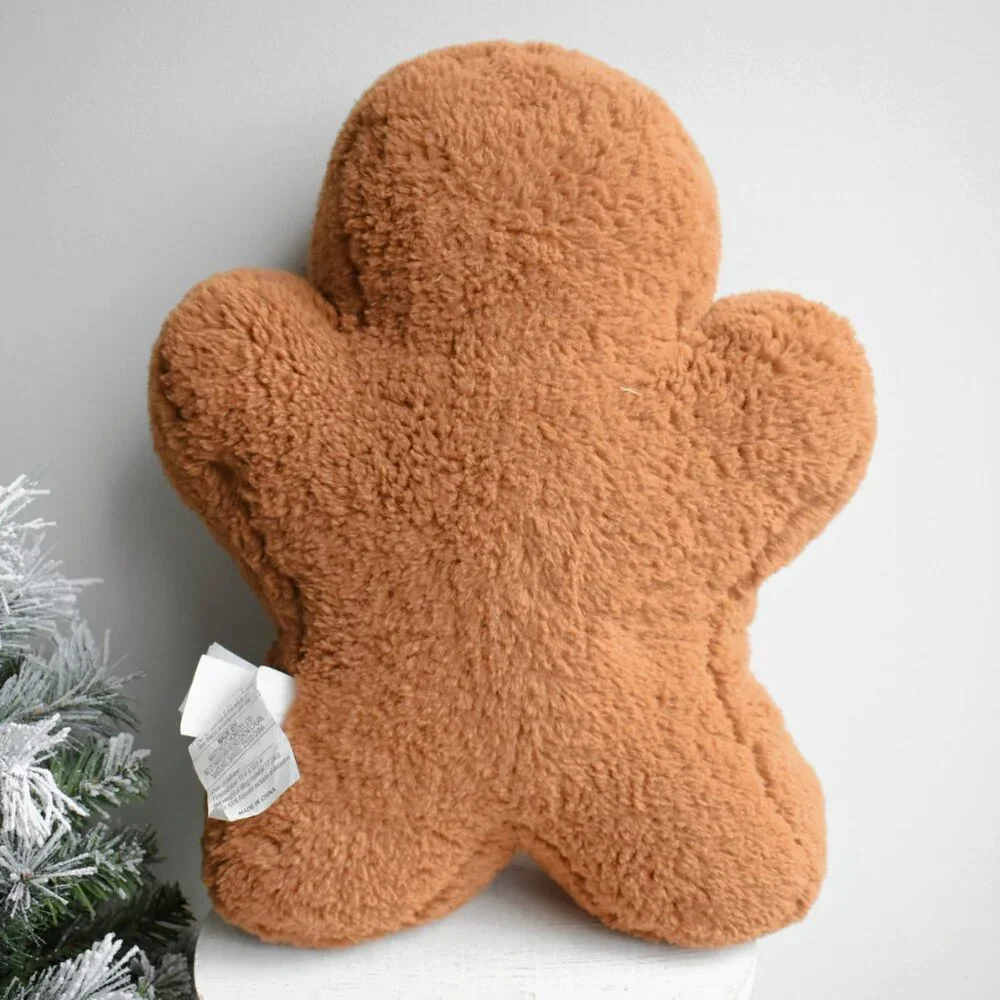 Cupcakes and Cashmere Gingerbread Man Cottage Christmas Decor Plush Throw Pillow